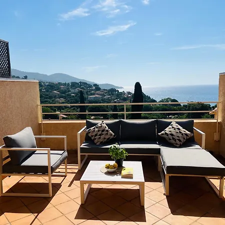 Le Soleil Bleu - Calme, Terrasse Et Vue Apartamento Le Lavandou